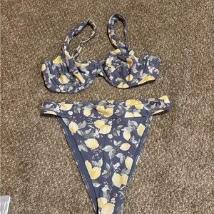 Abercrombie & Fitch Floral Lemon Bikini - L